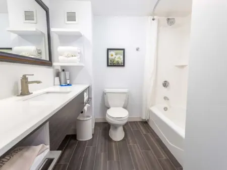 Holiday Inn Express Newark Airport – Elizabeth