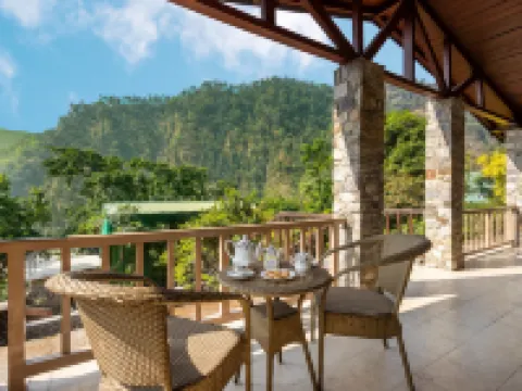 Sterling Corbett Hotels in Pauri Garhwal