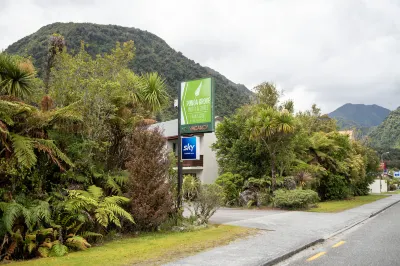 Punga Grove Hotels near FRANZ JOSEF