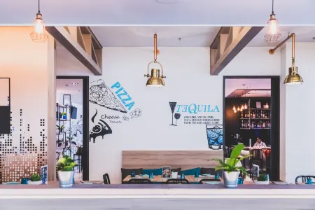 Cross Vibe Bangkok Sukhumvit Отели рядом с достопримечательностью «Ideo Sukhumvit 93»