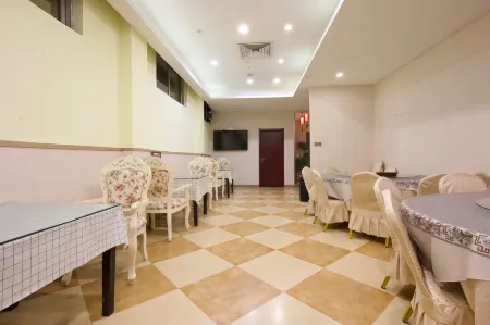 Taihe Kaida Business Hotel (Taihe People's Hospital) Отели рядом с достопримечательностью «Taihe Gymnasium»