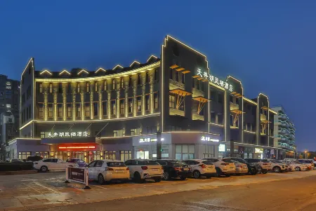 Tianjing Lake Phoenix Hotel