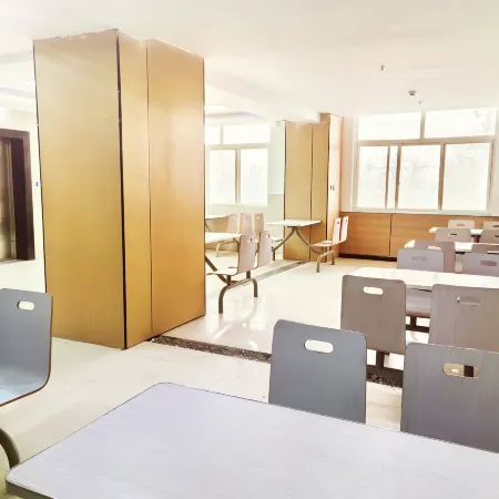 Yiduo Smart Hotel