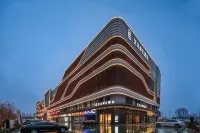 Elong R.YUN Hotel (Huoqiu Jiuyue Liuhe Street Wanda Plaza) - parking