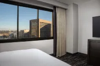Embassy Suites by Hilton Crystal City National Airport