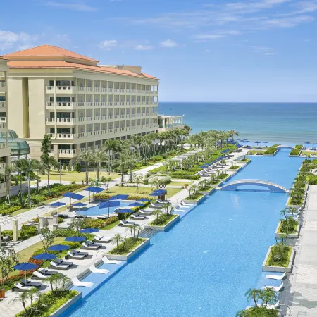 Sheraton Grand Danang Beach Resort & SPA