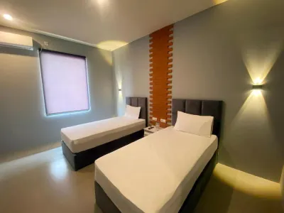 Swiss-Belexpress Rest Area KM 164, Cipali Hotel dekat Info Pendakian Gunung Ciremai via Apuy | Homestay dan Transport