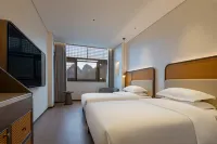 25 Wuyaling, Wudang Mountain Scenic Area, Wudang Road, Danjiangkou City, Hubei Province, China