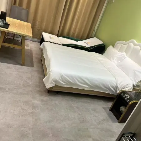 Lingshou Ruyi Yijia
