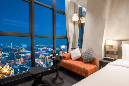 Chongqing KS Kongshang Hotel （Jiefangbei Hongyadong Store） Отели рядом с достопримечательностью «Chongqing Jiaotong University Graduate Department»