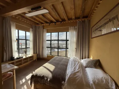 Yanglong Mountain Residence Homestay
