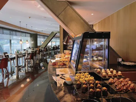 Donghai Radisson Hote Отели рядом с достопримечательностью «Crystal City of Donghai»