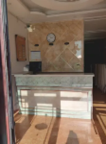 Jiayin Yuege Express Hotel (Jiangbian Park)