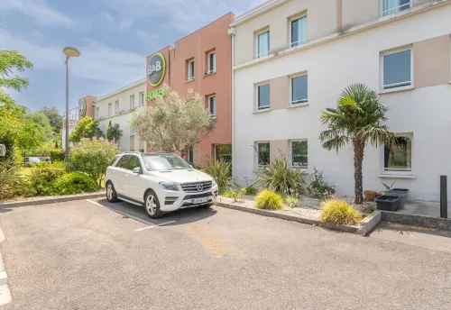 B&B Hotel Marseille Aéroport Saint-Victoret Hotels in Marignane