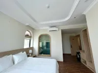Tra Co Luxury Hotel - 발코니