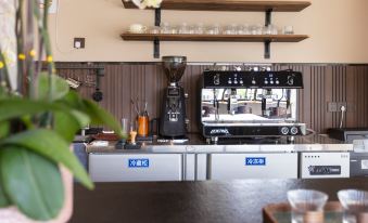Riqi Qinghui Homestay (Qinghui Garden Huagai Road Pedestrian Street)