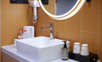 Quanjing Hotel (Beijing Zi Zhu Bridge Wanshou Temple Metro Station Branch)