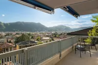 The Como Hillview Apartment by Aura Luxury Collection