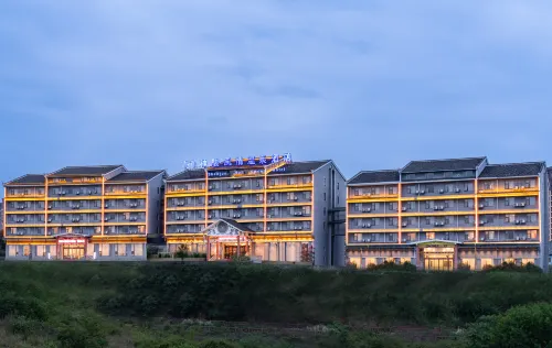 Shenjun Fengqing Hot Spring Hotel