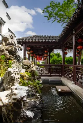 The Fallen Flower Old House - Luxurious Garden Suites in Jiangnan Courtyard Style