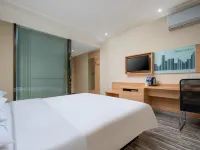 City Comfort Inn Hotel (Laohekou Hanjiang Plaza Bus Station)