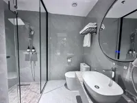 VICTORIA Hotel (Gushu Subway Station, Shenzhen Airport)