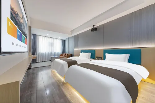 Week 6 Express Hotel Hotels in Xinshao