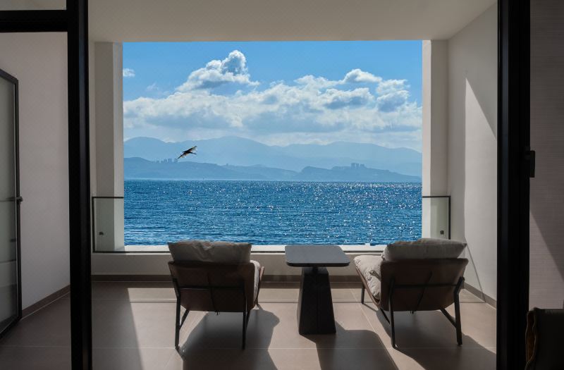 Dali Atlas Smart Sea View Retreat