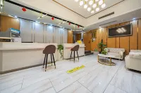 Zhongxian Qiaolin Excellence E-sport Theme Hotel