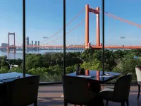 Hilton Wuhan Riverside Hotels near Guiyuan Temple
