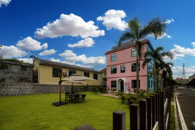 Dopamine Homestay Hotels near The Oceana World of Marine Life