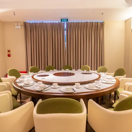 PHOENIX CHENG SHUANG HOTEL