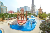 Paiza Lofts at Parisian - Water Park
