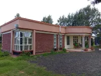 Le Tai Village Homestay Hotel di Kieni West