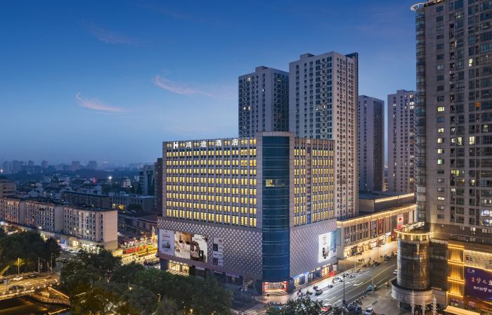 hongtu Hotel (Fengcheng River View Hotel, Pozi Street, hailing)