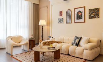 Yuejian Meijia Homestay (Dali Prefecture People's Hospital)