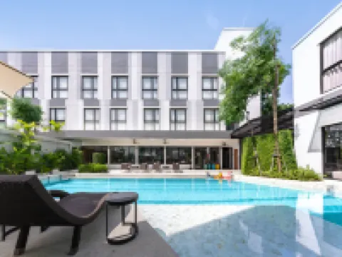 Gate43 Airport Hotel Hotels near Wat King Kaeo