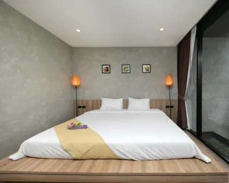 ห้องเตียงคิงไซส์ พร้อมวิวสวน