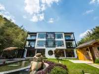 Anji Fanyin · Hillside Wilderness Luxury Private Hot Spring Mountain Stream Holiday Villa Hotels in Anji County