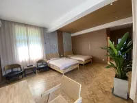 Jincun Anli Village No. 01, Zezhou County, Shanxi Province, China Hotels in Zezhou