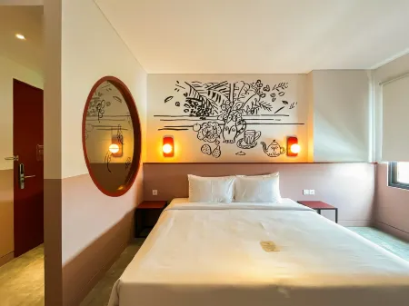 Kotta GO Hotel Tegal Отели рядом с достопримечательностью «Tek Hay Kiong Temple»