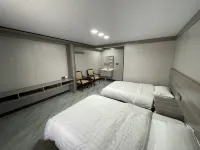 Xingyu Homestay (Burqin County Chonghuer Town) - 2 Yıldız