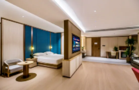 Chengde Courtyard Holiday Hotel
