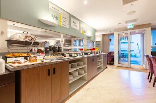 Garner Hotel Post Aschaffenburg by IHG Ăn uống Photos