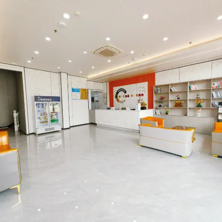 Xichen Yazhi Hotel (Chengtou Town Yaqi Yuanhong Trade City)