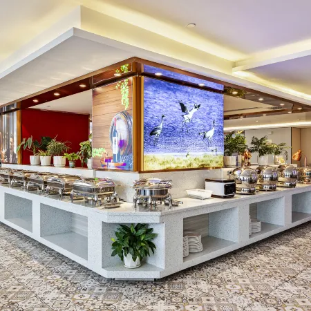Zhouhao Holiday Hotel Отели в г. Чжаотун