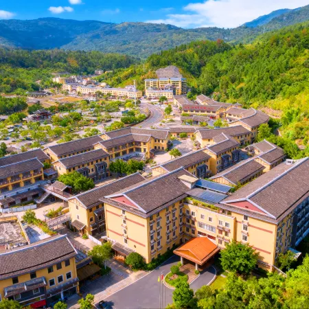 Fangyuan Holiday Hotel