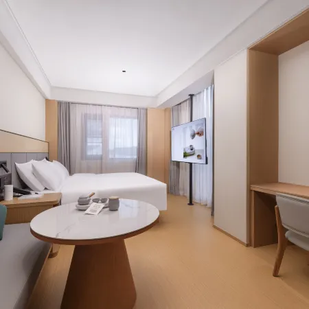 JI Hotel (Kunshan Bacheng Old Street Manlihui Commercial Center)