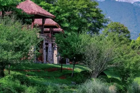 어메이산 우란 리조트 호텔