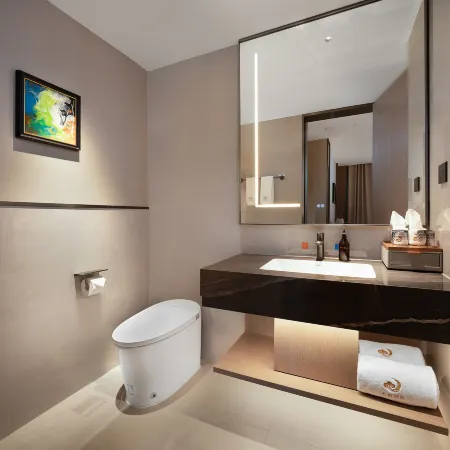 Xichang Tianyue Hotel (Qionghai 17 Degrees Torch Square)